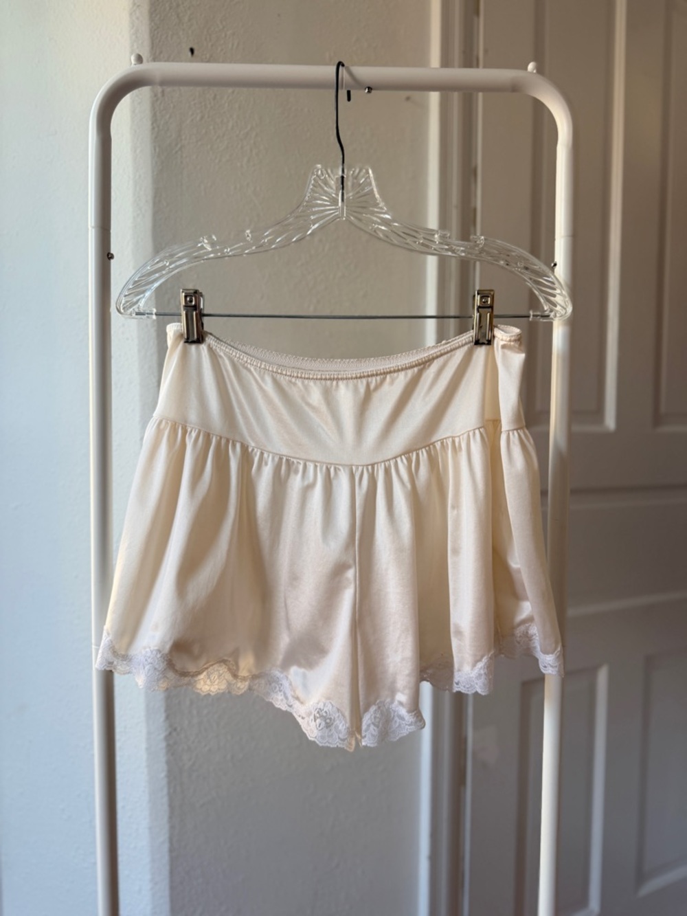Vintage 70s Greenco Maid ivory shorts slip w lace trim bloomers